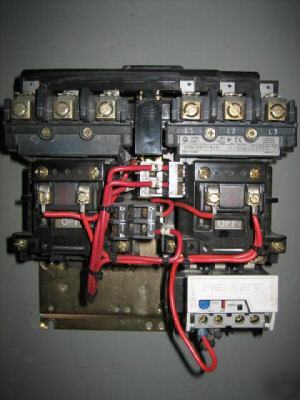 Allen bradley size 1 505-bod-A2D reversing starter B0D