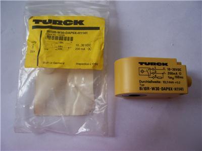Turck inductive sensor, BI10R-W30-DAP6X-H1141
