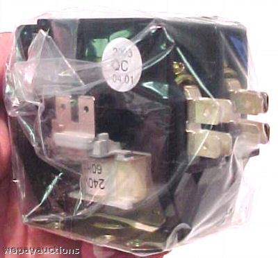3 ct lot definite purpose contactors 2 poles 240V bin w